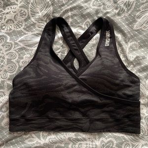 Gmshark Adapt Animal Bra 🦓 🖤